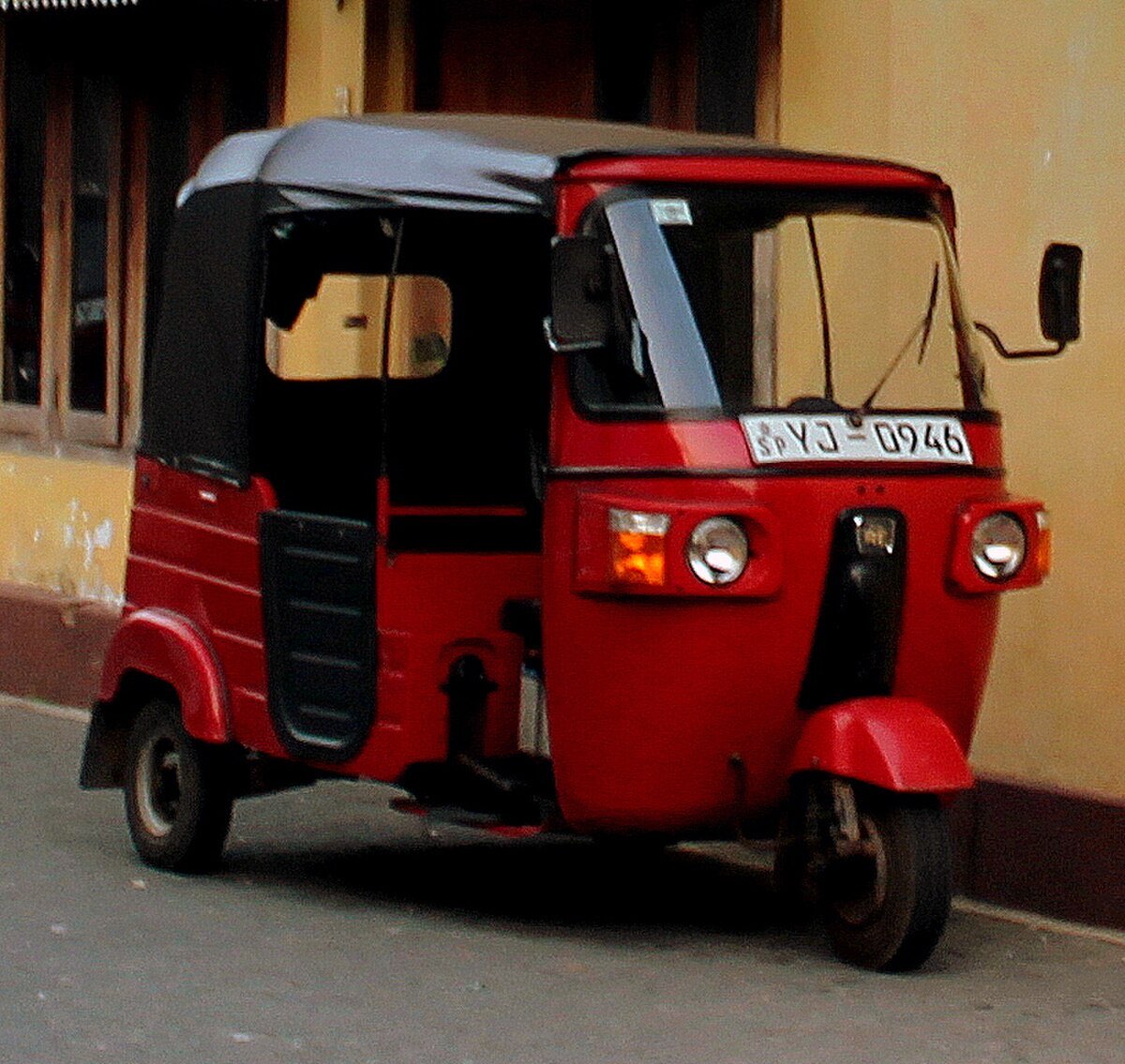 Tuk-Tuk (Auto Rickshaw)